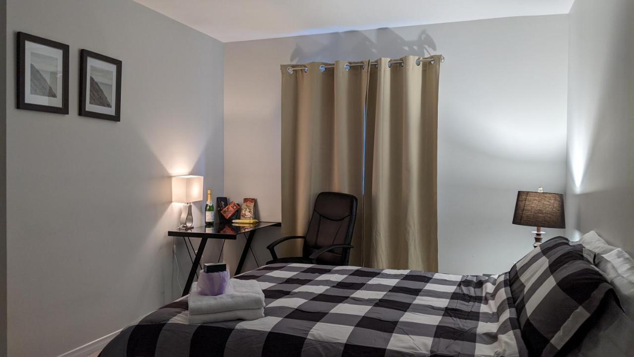 The Warm Welcome Suite Thorold Екстер'єр фото